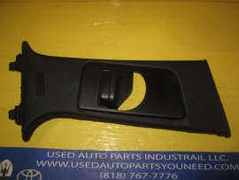 Mercedes Benz - B PILER TRIM RIGHT SIDE - A2046900225